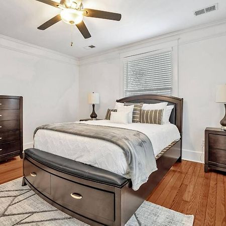 Exquisite Two-Story Home Located In Midtown Memphis Exterior photo